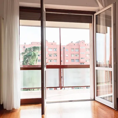 Youhosty - Cechov 21 * Milan